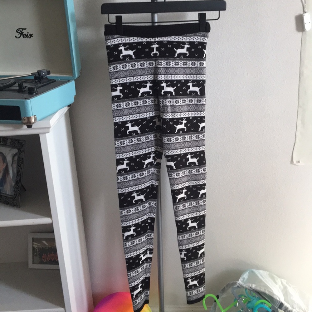 black and white reindeer leggings